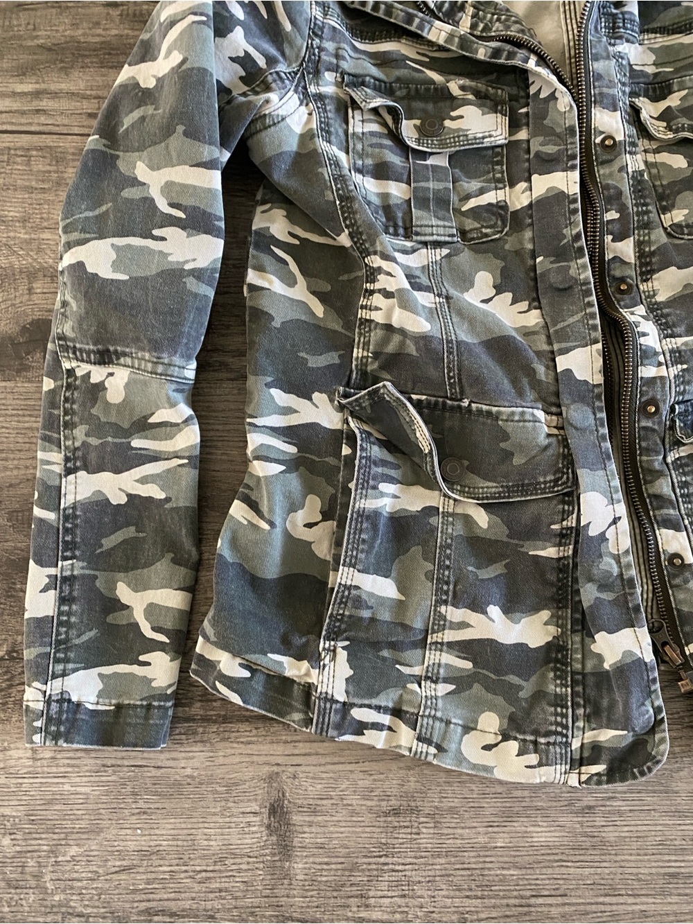 Camo Flap Pocket Jacket M - Picture 5 of 15